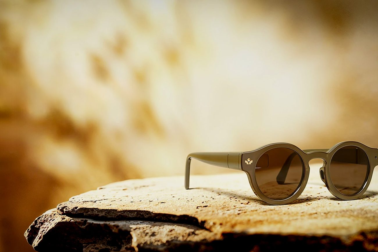 journey-lens-a-deep-dive-into-the-worlds-first-focus-enhancing-smart-glasses-1300x867.jpg
